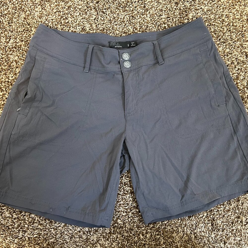 W 8 Prana Gray Hiking Shorts